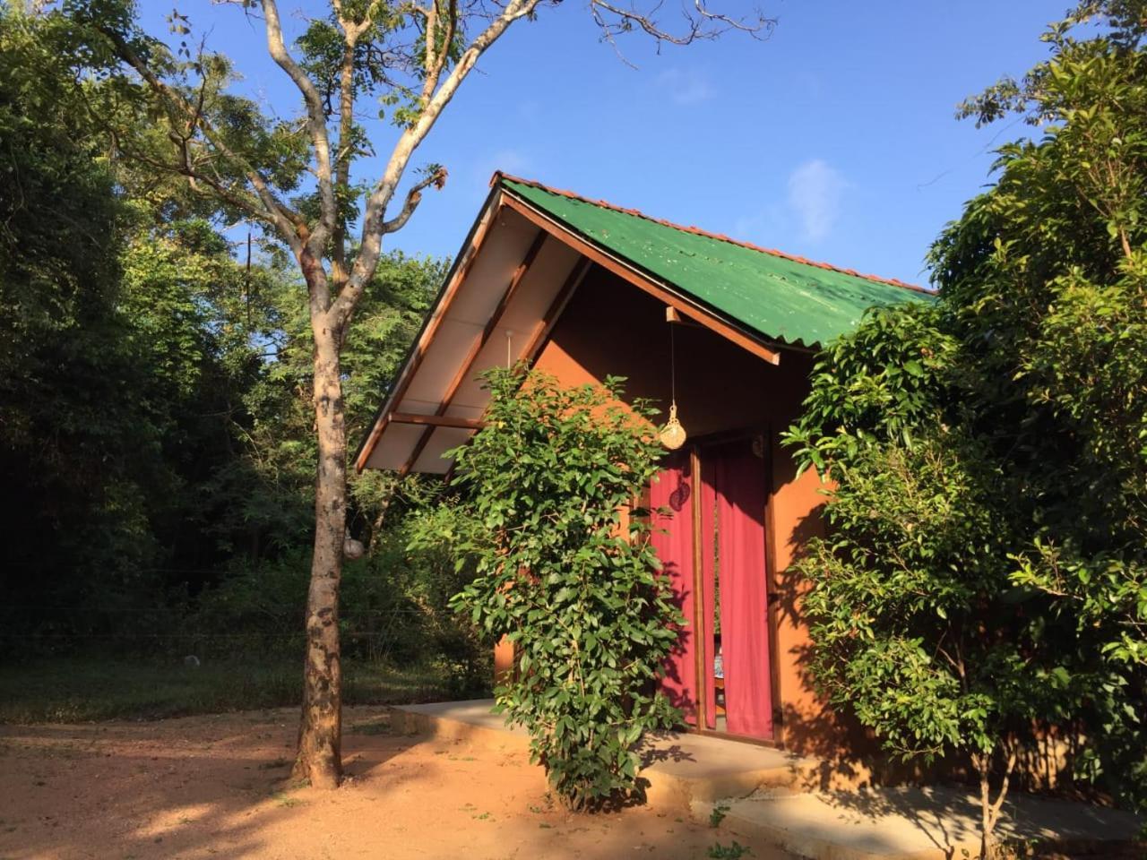 Sky Forest Habarana Exterior foto