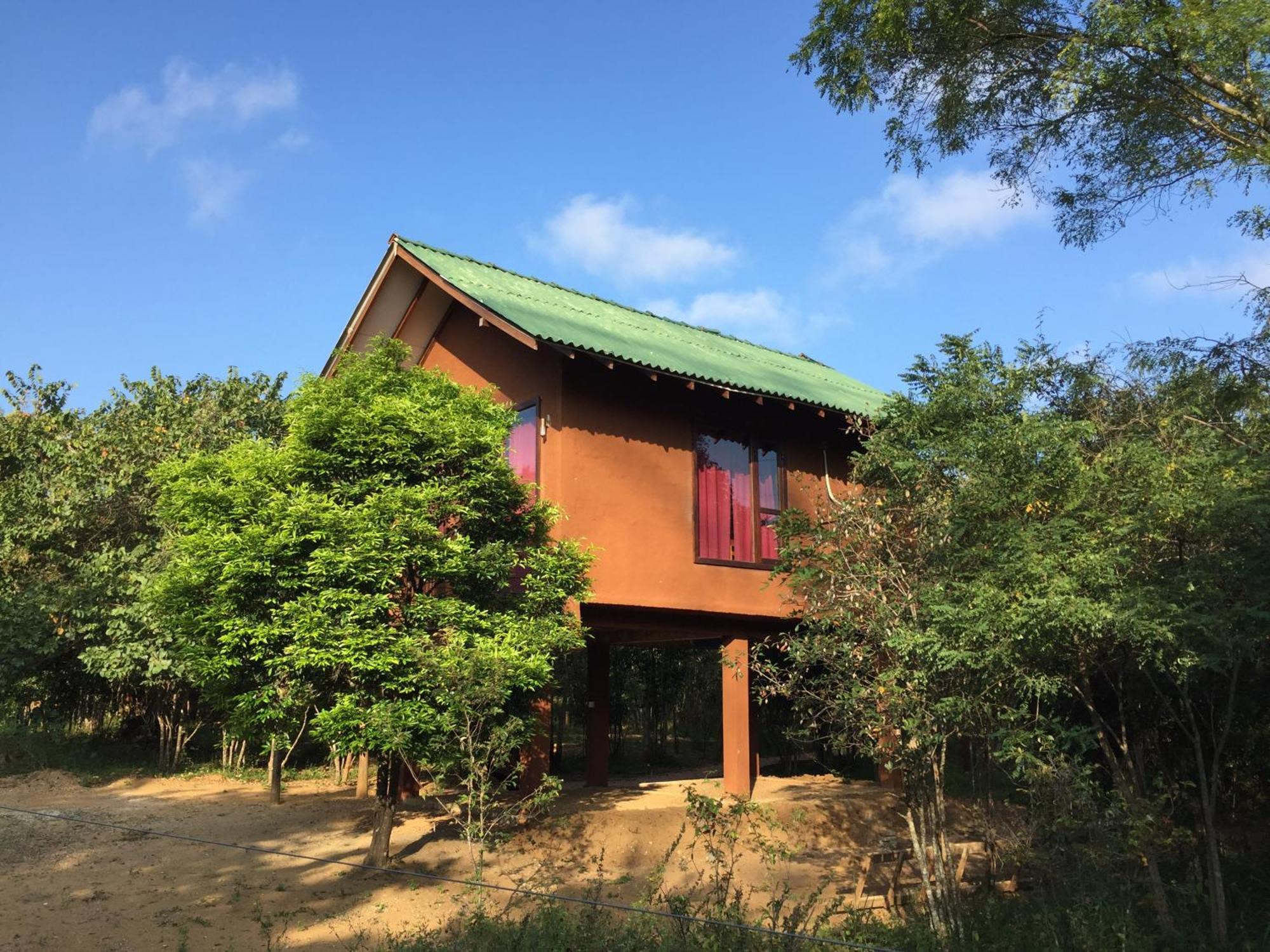 Sky Forest Habarana Exterior foto