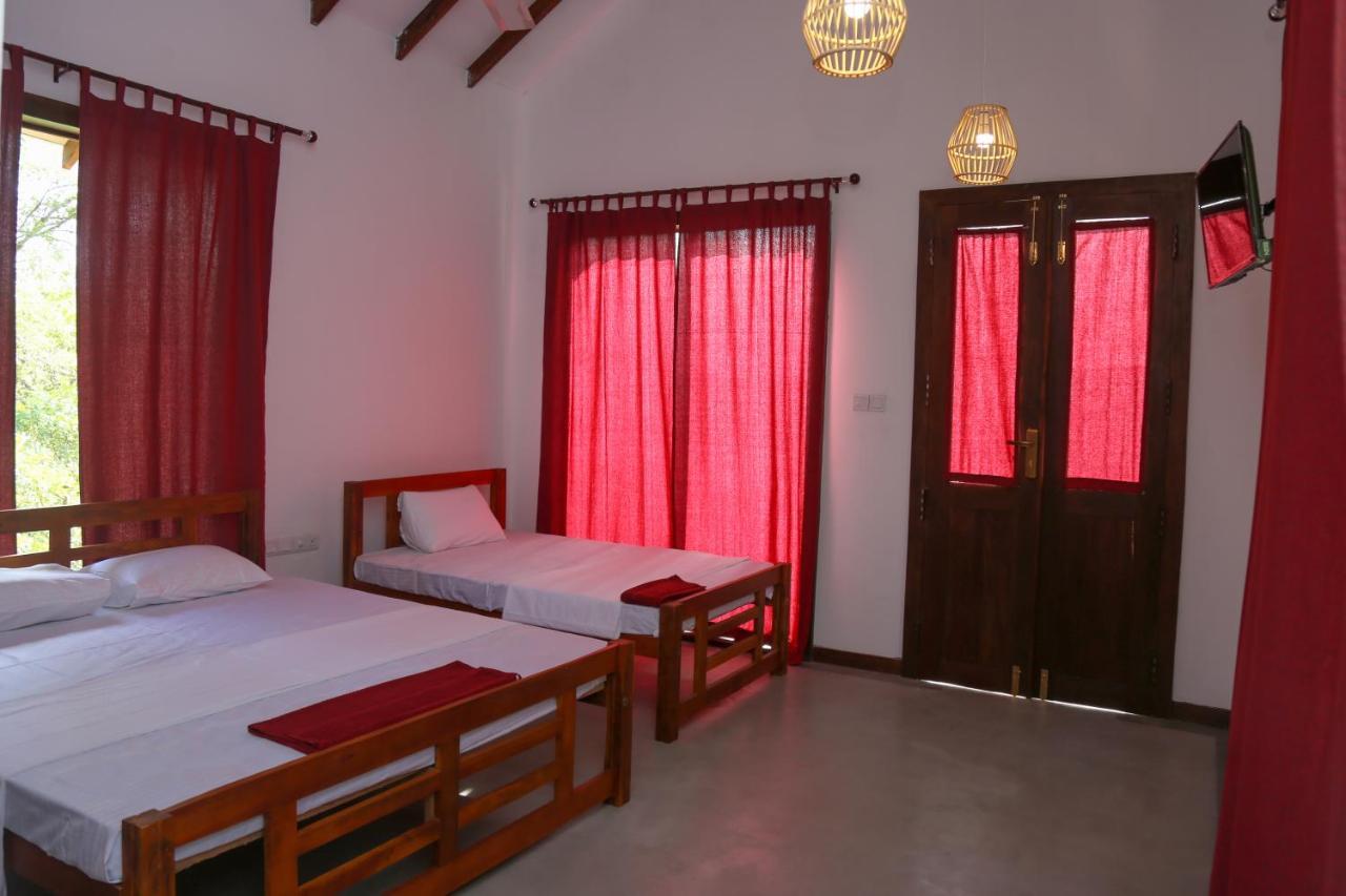 Sky Forest Habarana Exterior foto