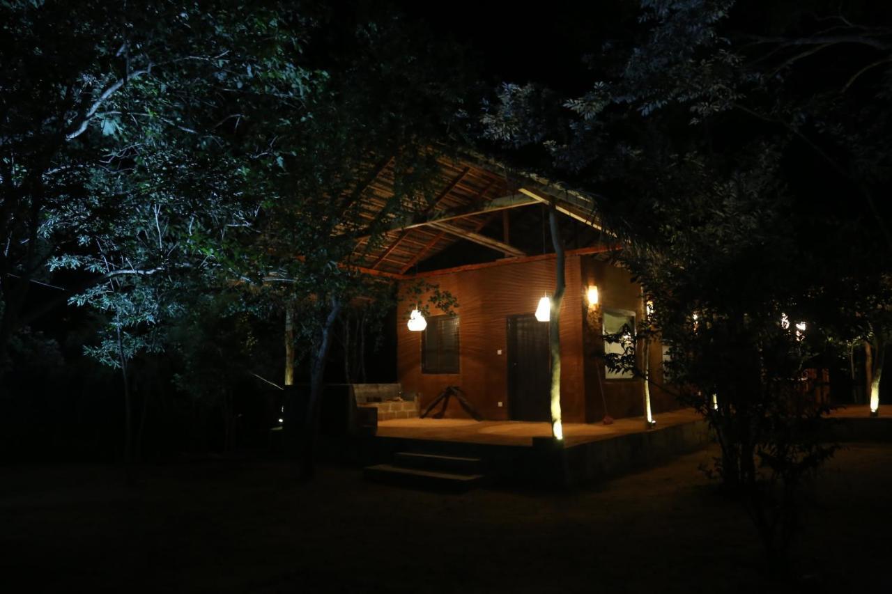 Sky Forest Habarana Exterior foto